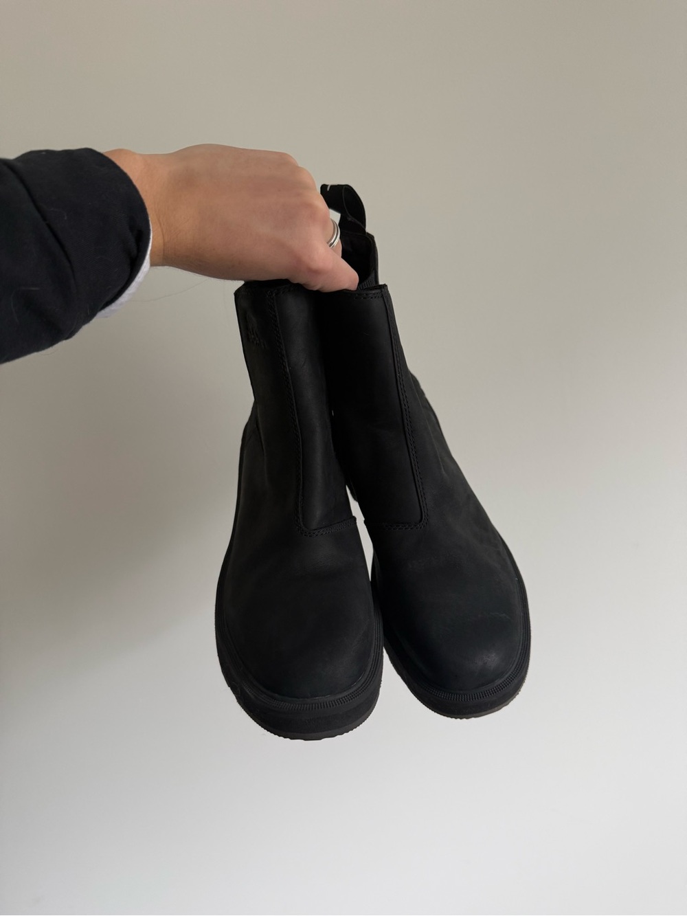 Sorel Black Heeled Chelsea Lug Boot - Picture 2 of 5